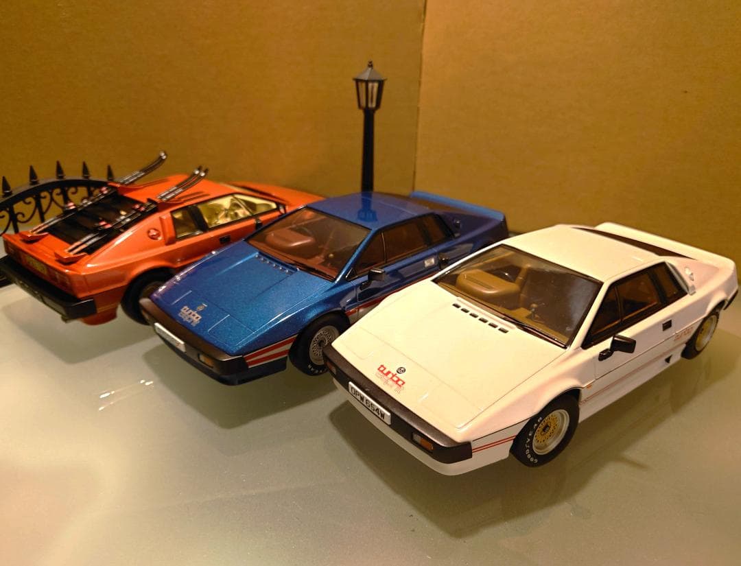 1/18 ロータスエスプリターボ ブルー 1981 Lotus Esprit
