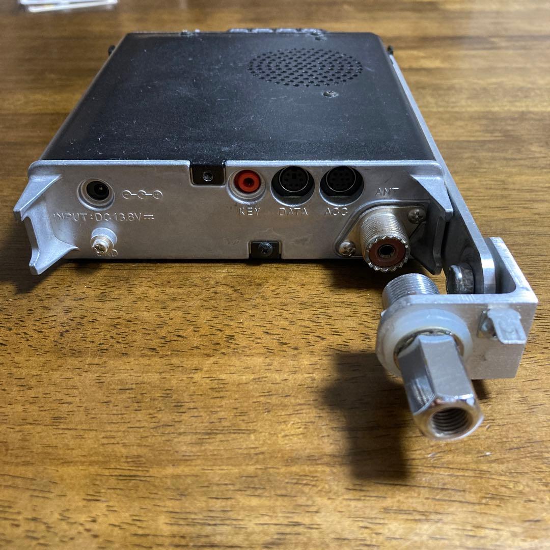 FT-817 八重洲無線HF/VHFトランシーバー