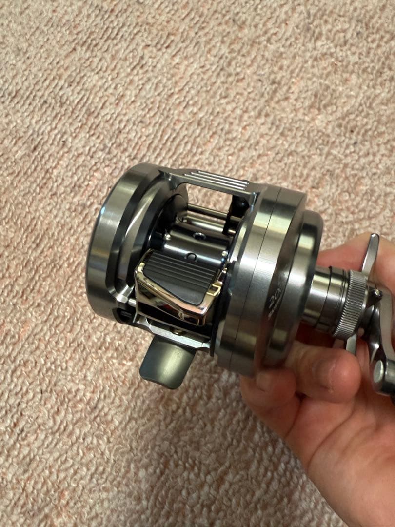 【美品】20カルカッタコンクエスト 200HG +下町スプールAspec