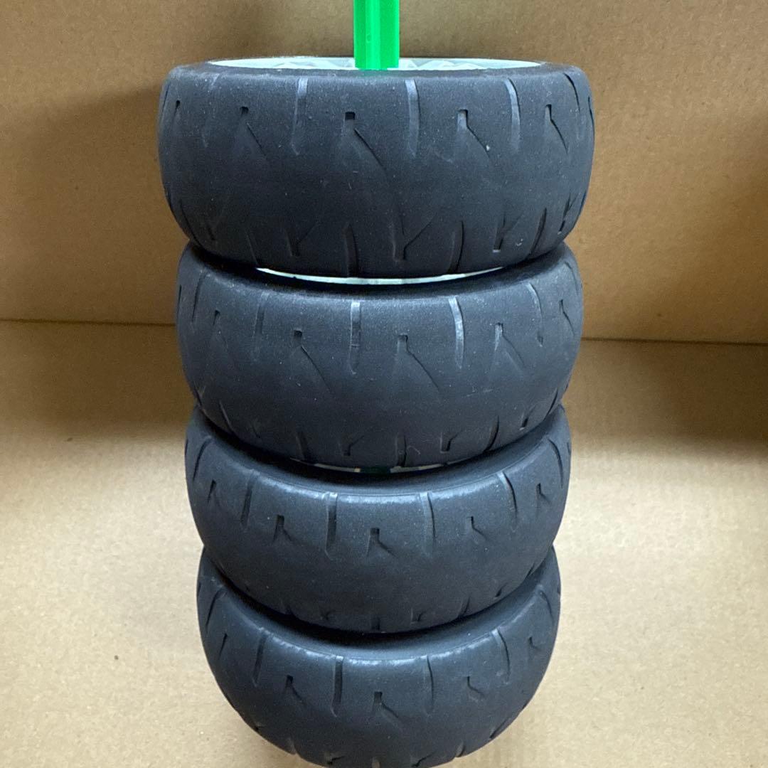 京商　インファーノ ME 3.0 1/8スケールラジコンカー　中古タイヤ付き