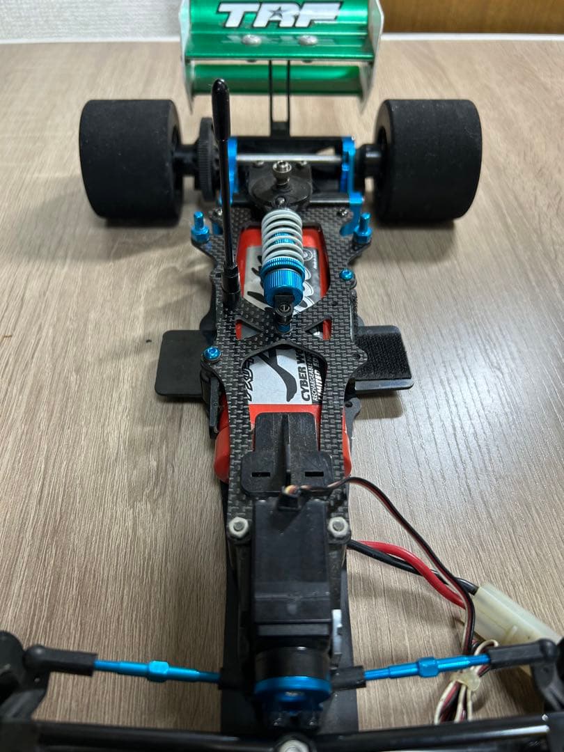 タミヤ　F103 シャーシ　サーボは作動確認済み。バッテリー縦積み仕様。