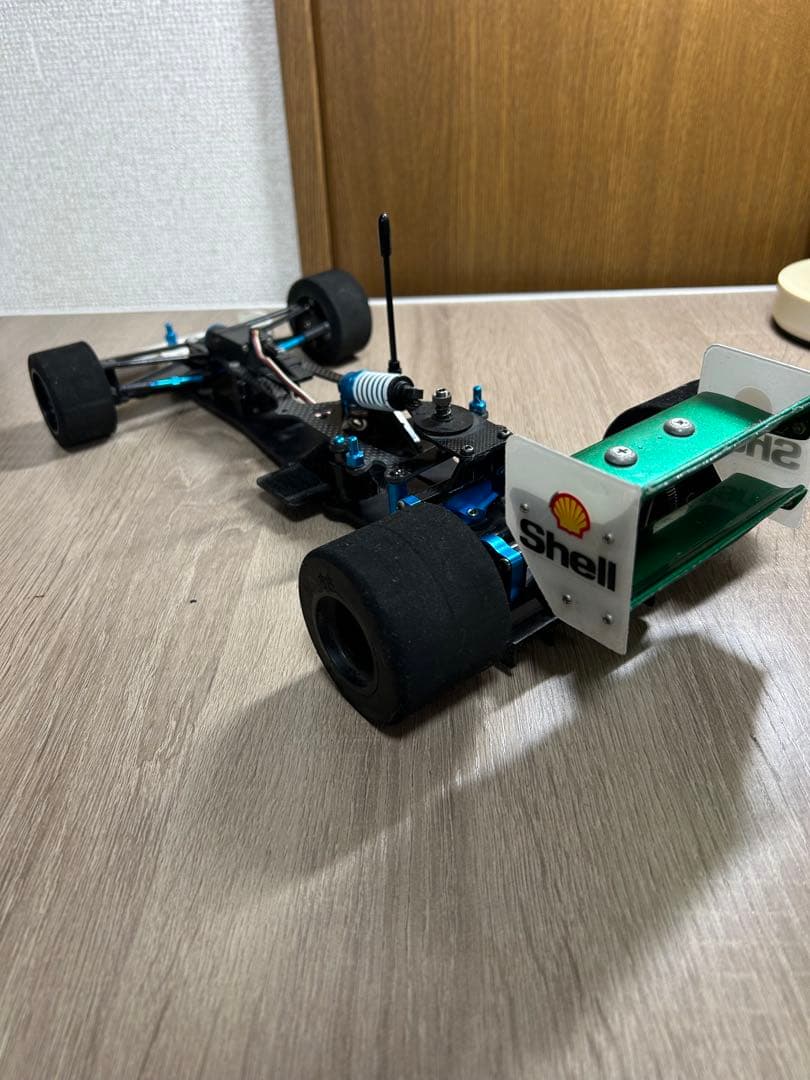 タミヤ　F103 シャーシ　サーボは作動確認済み。バッテリー縦積み仕様。