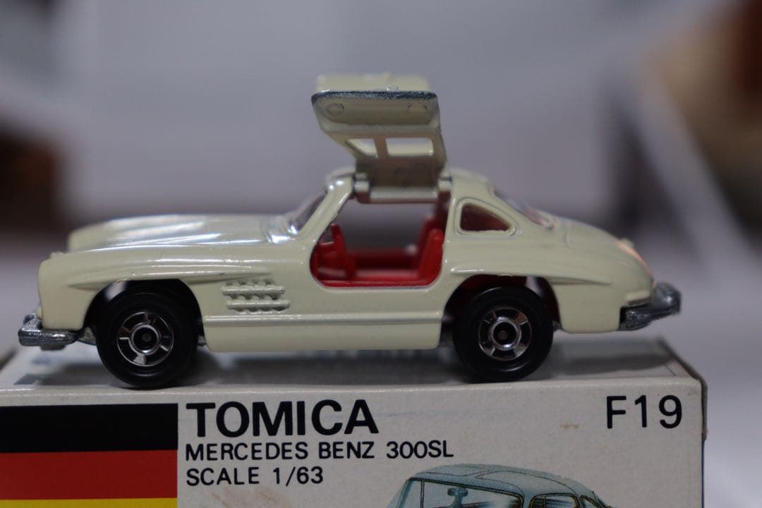 日本製　国産　トミカ　外国車シリーズ　メルセデス　ベンツ　300SL F19