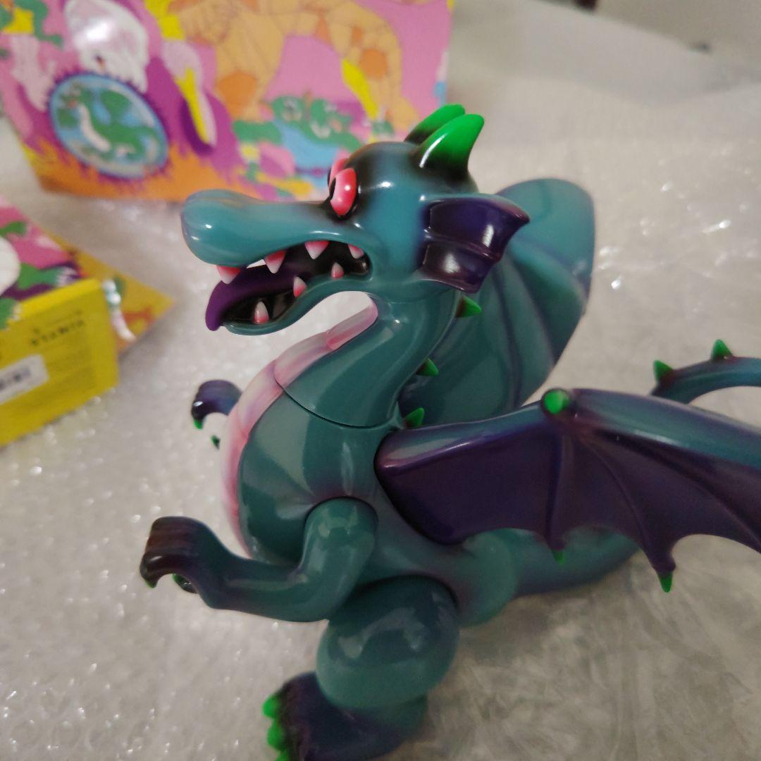 山崎若菜　ドラゴン　魔法使い　ソフビ