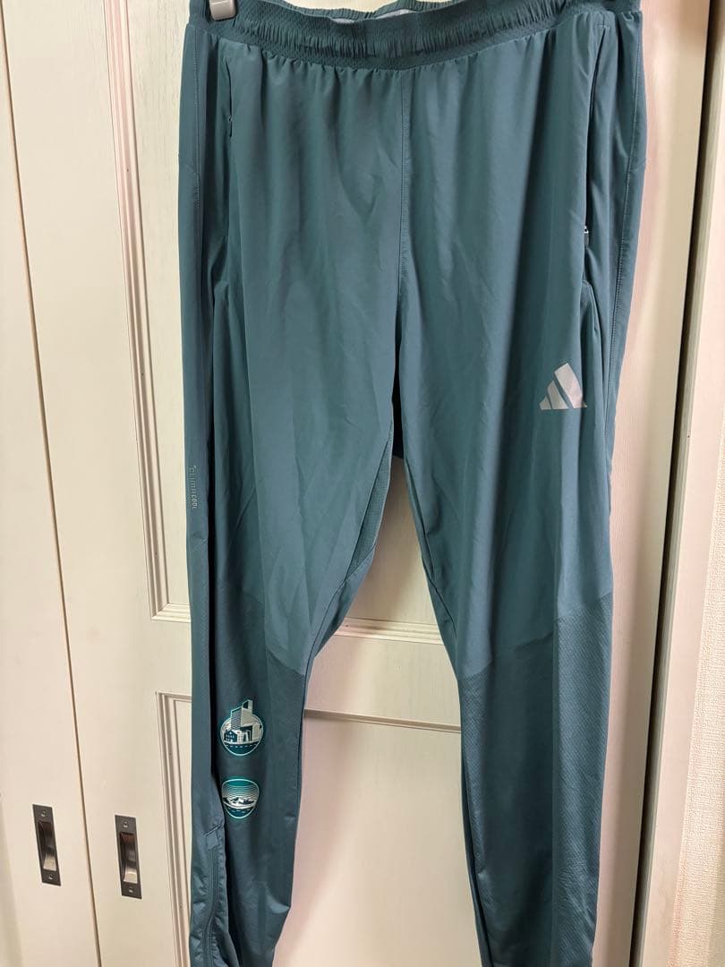 adizero 駅伝　ウィンドブレーカー