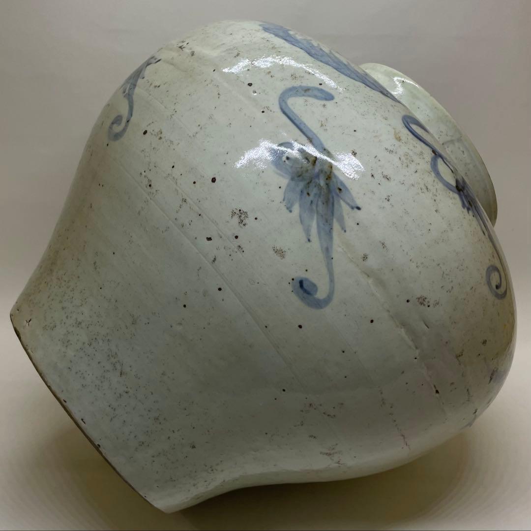 李朝　韓国美術　染付　壺　　　　　T.y312