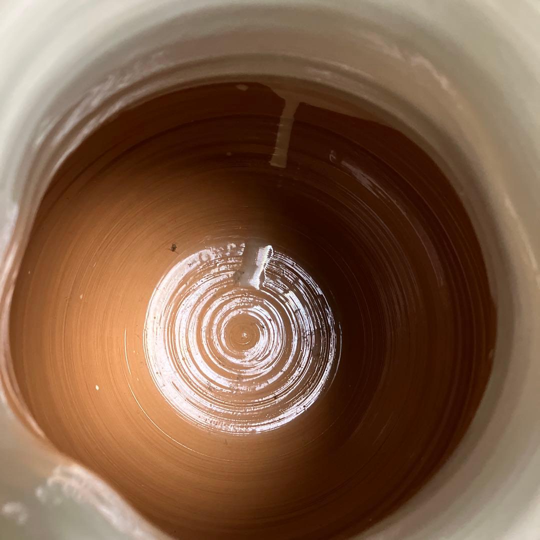 イタリア「セラミックパオリ」の水差し （底にＩＴＡＬＹ　６２９／３5のサイン）