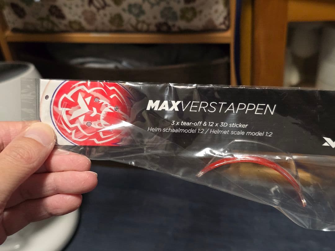 本日限定値下げ　フェルスタッペン　1/2 ヘルメット　2023　シューベルト製