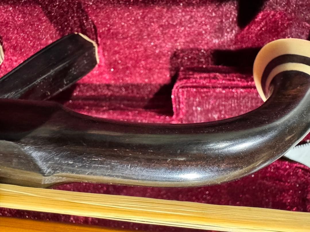 中国　二胡 紅木 中国楽器 現状品 蛇皮使用 登録証ケース弓付き 美品