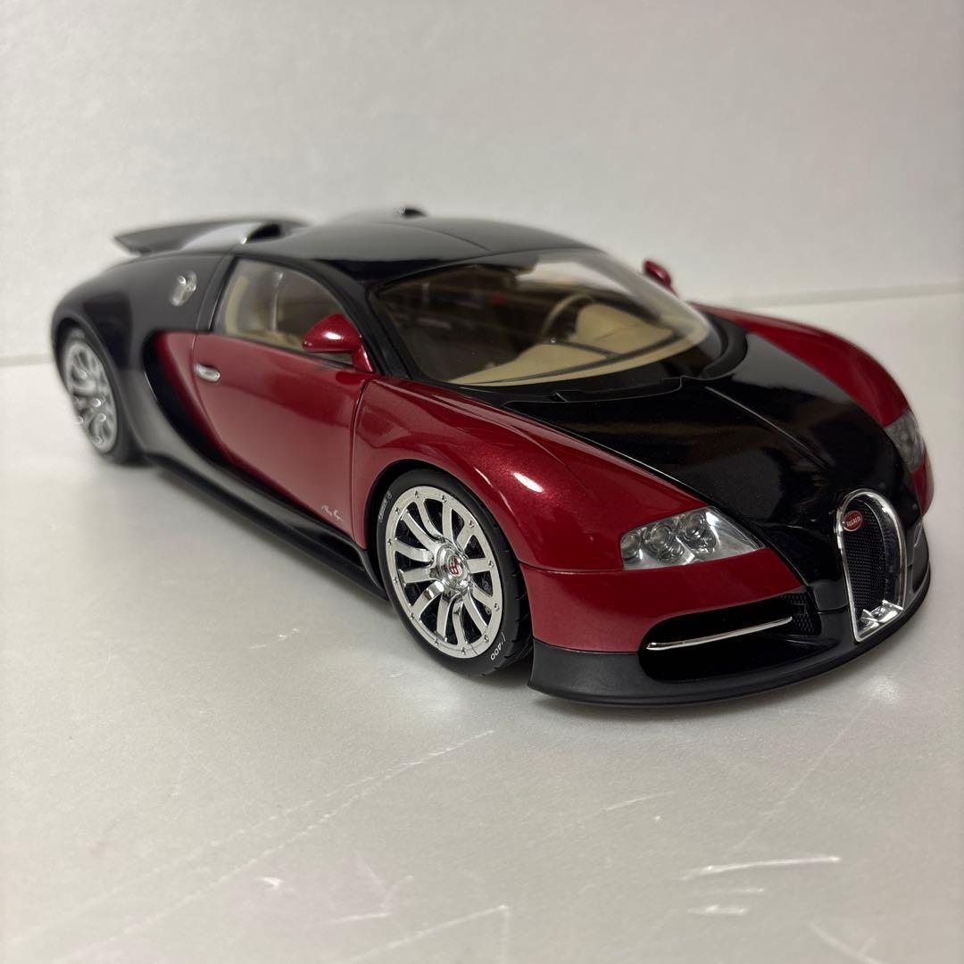 ミニカー BUGATTI VEYRON