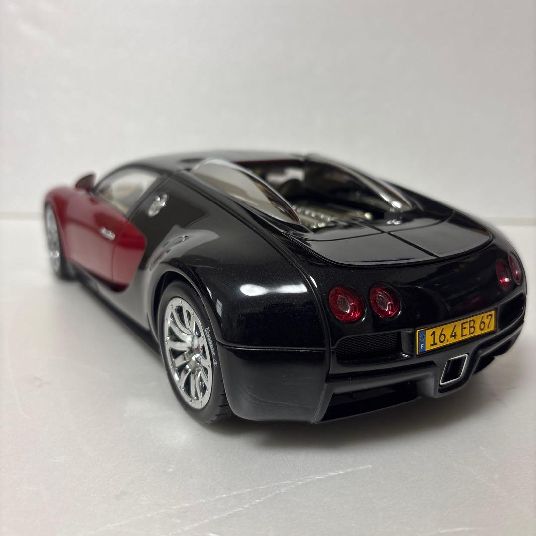 ミニカー BUGATTI VEYRON