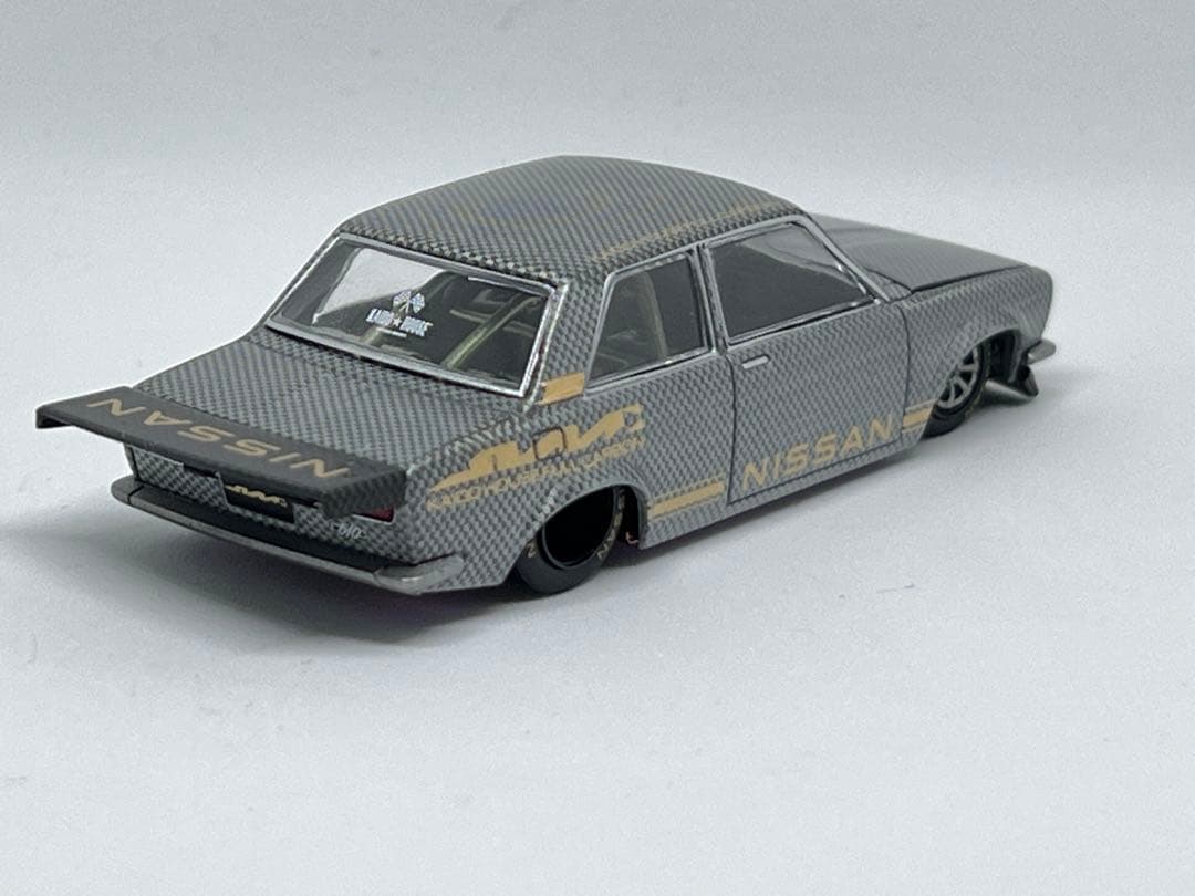 MINI GT KAIDO HOUSE DATSUNフルカーボン　チェイス