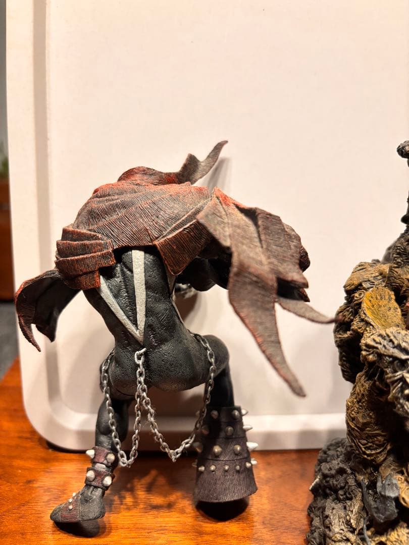 マクファーレントイズ スポーン 玉座フィギュア 2002年製