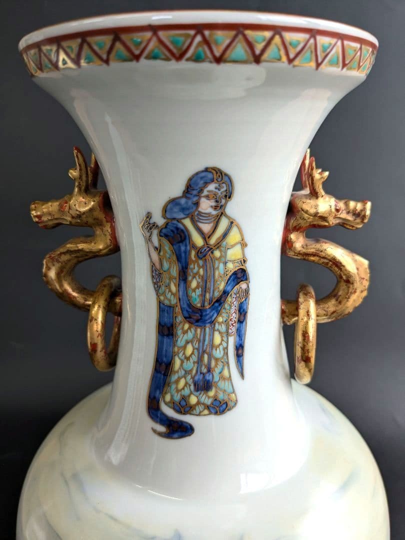 金彩染付彩色松文双耳壷