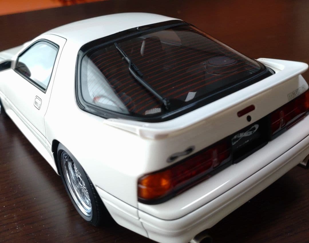 イグニッションモデル RX-7 FC3S 1/18 ホワイト