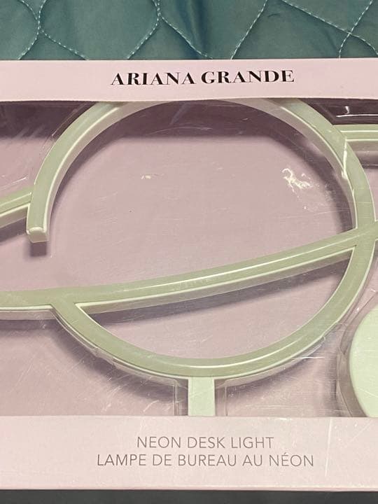 アリアナグランデ ネオンデスクライト　中古