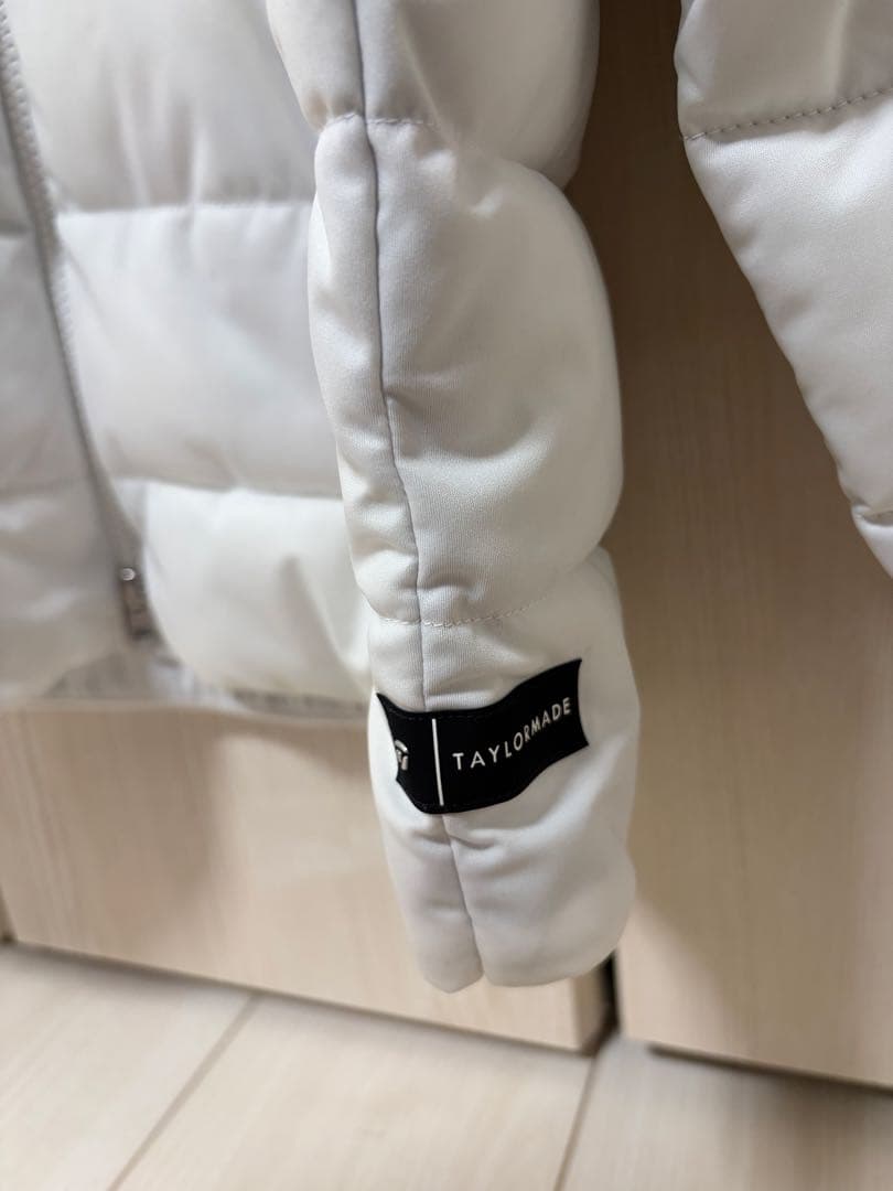 【完売品】TaylorMade 中綿ダウンジャケット Lサイズ