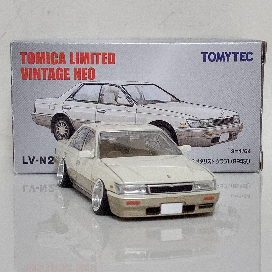 TLV C33ローレル クラブL 改