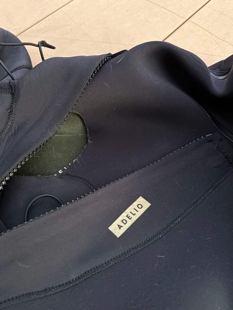 ADELIO フード付き ドライスーツ