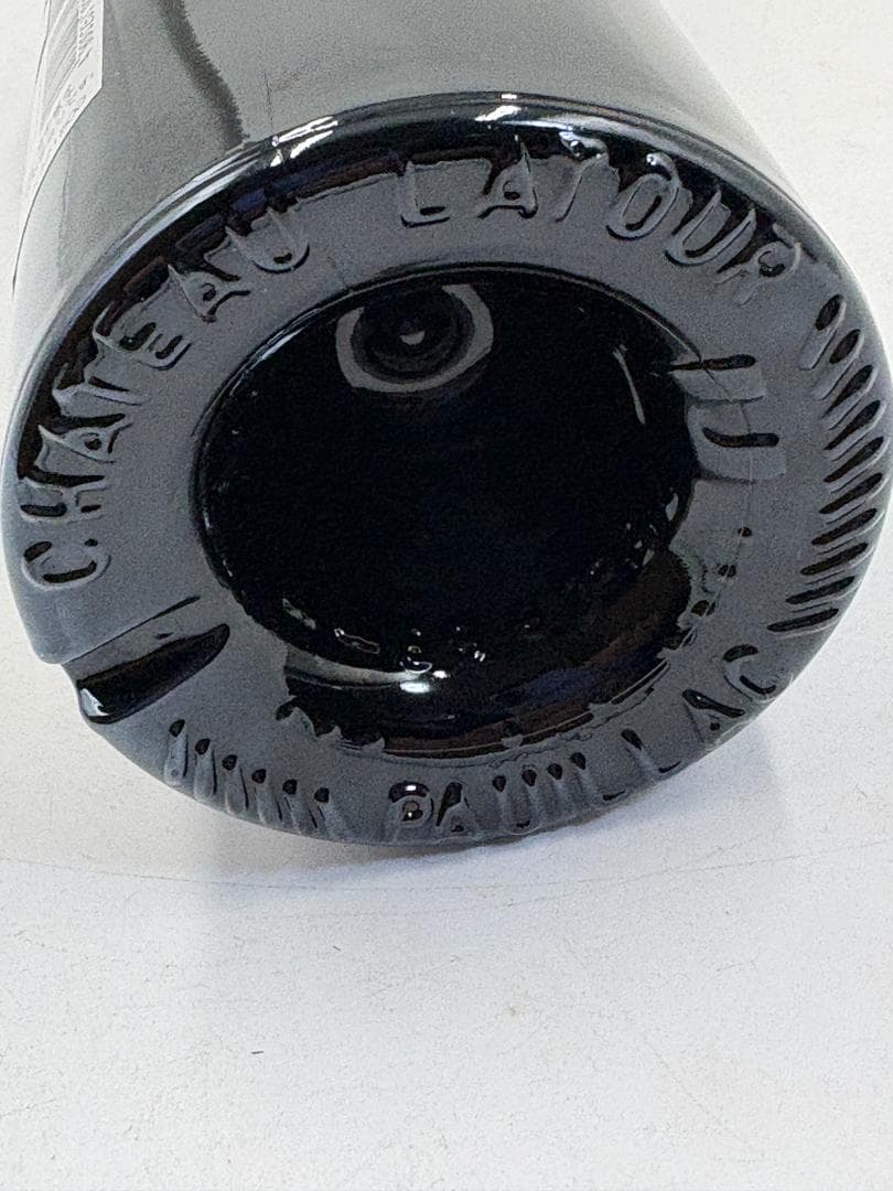 正規品 シャトー・ラトゥール 2015 赤ワイン 750ml 未使用 セラー保管