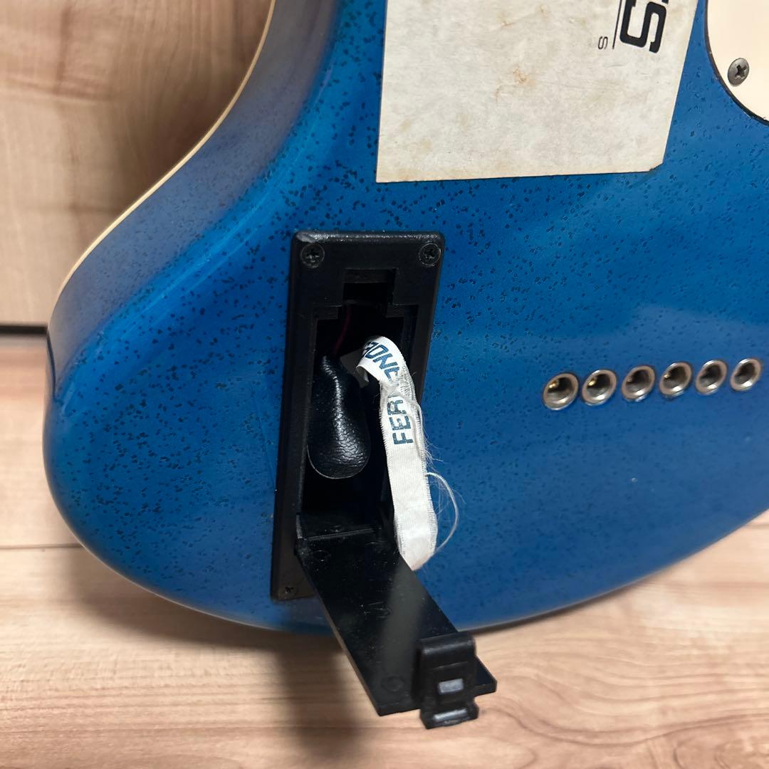 FERNANDES ZO-3 パラッパラッパーモデル アンプ内蔵 エレキギター