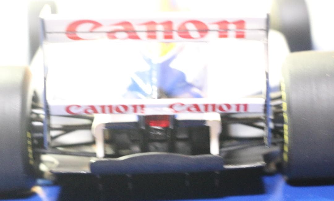 ポールズモデル　　１／1８　ウィリアムズ・ルノーＦＷ１５　デーモン・ヒル仕様