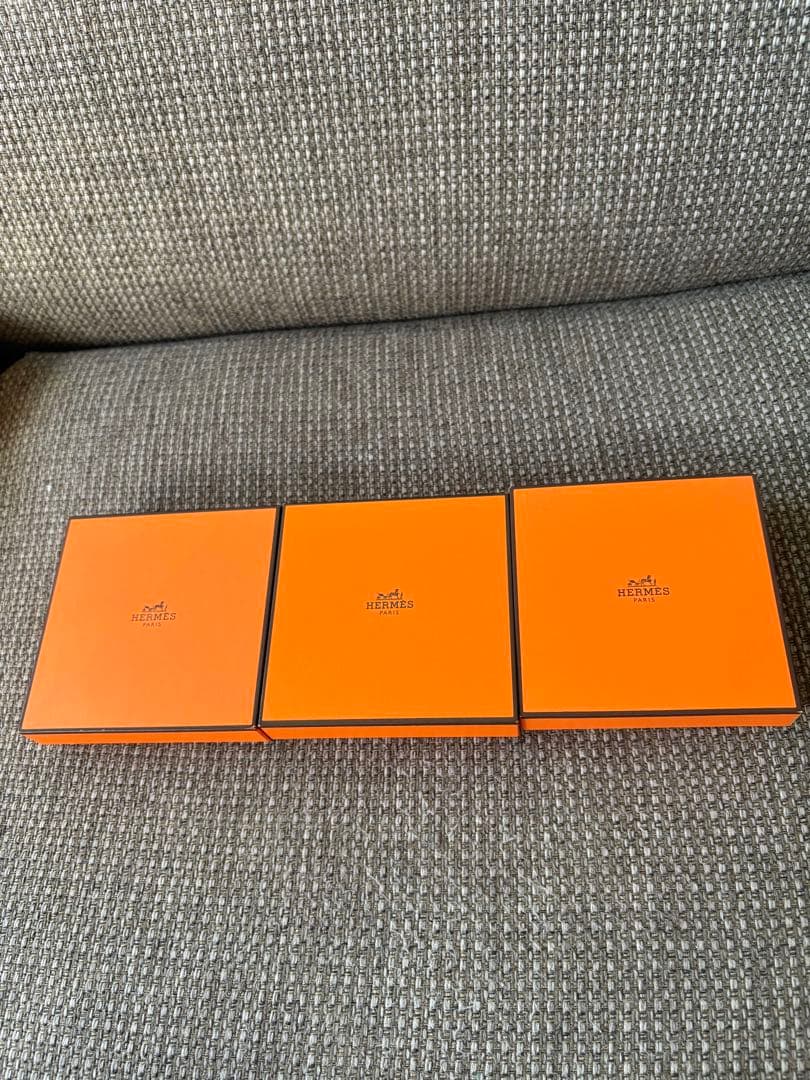 正規品　美品エルメス　時計　ネックレス　ピアスなど　入れ　空箱　巾着袋　9セット