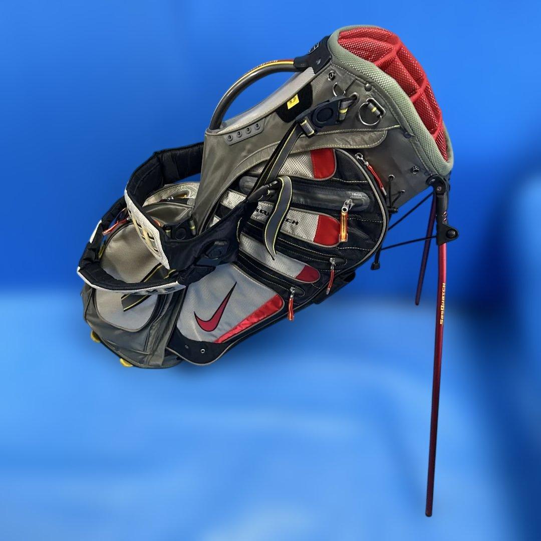 NIKE GOLFサスクワッチスタンドタイプ・バッグ値下げ中