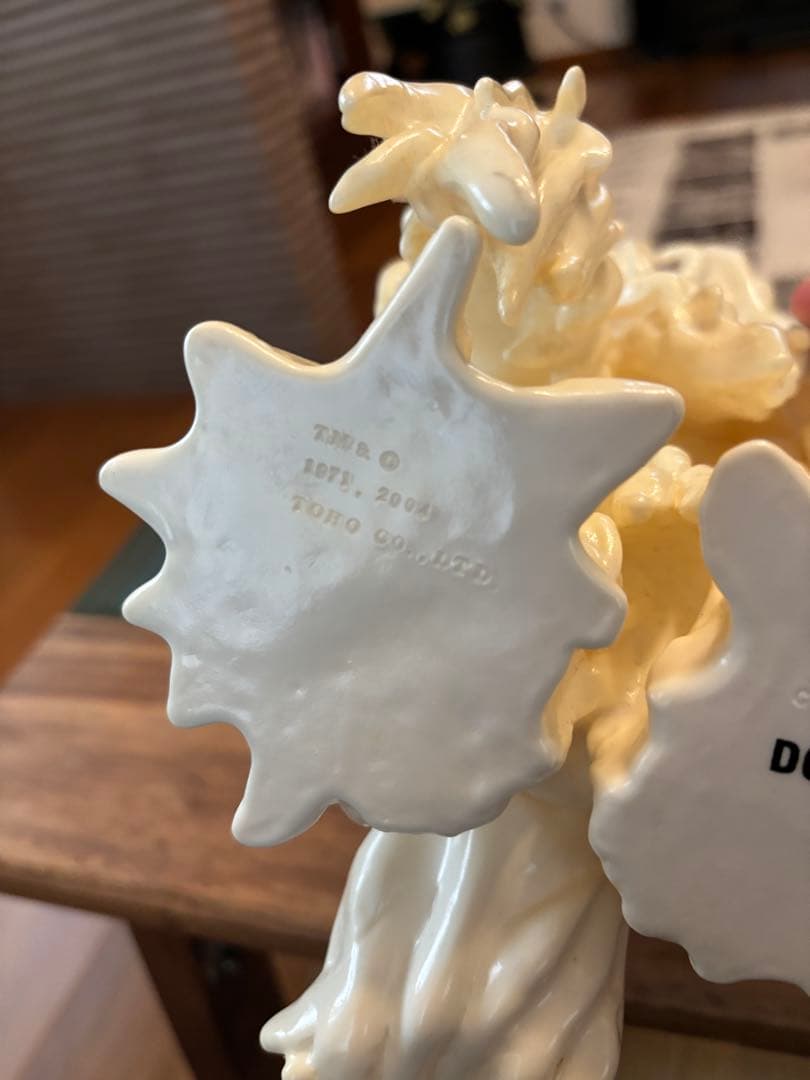 CCP × DOARAT ヘドラ成長期 白ソフビ　限定150体