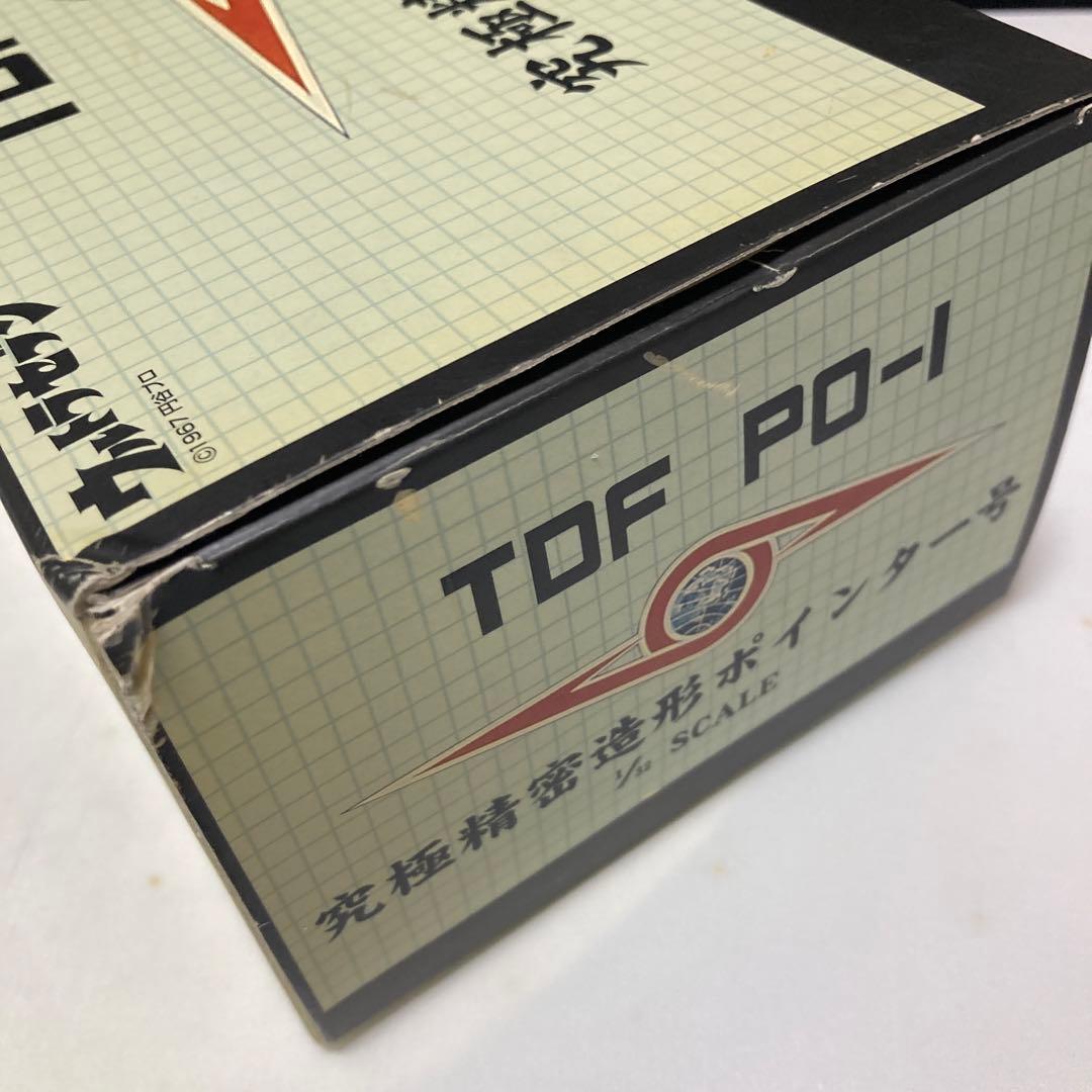 1/32　ウルトラセブン ★究極精密造形ポインター号★ TDF PO-1