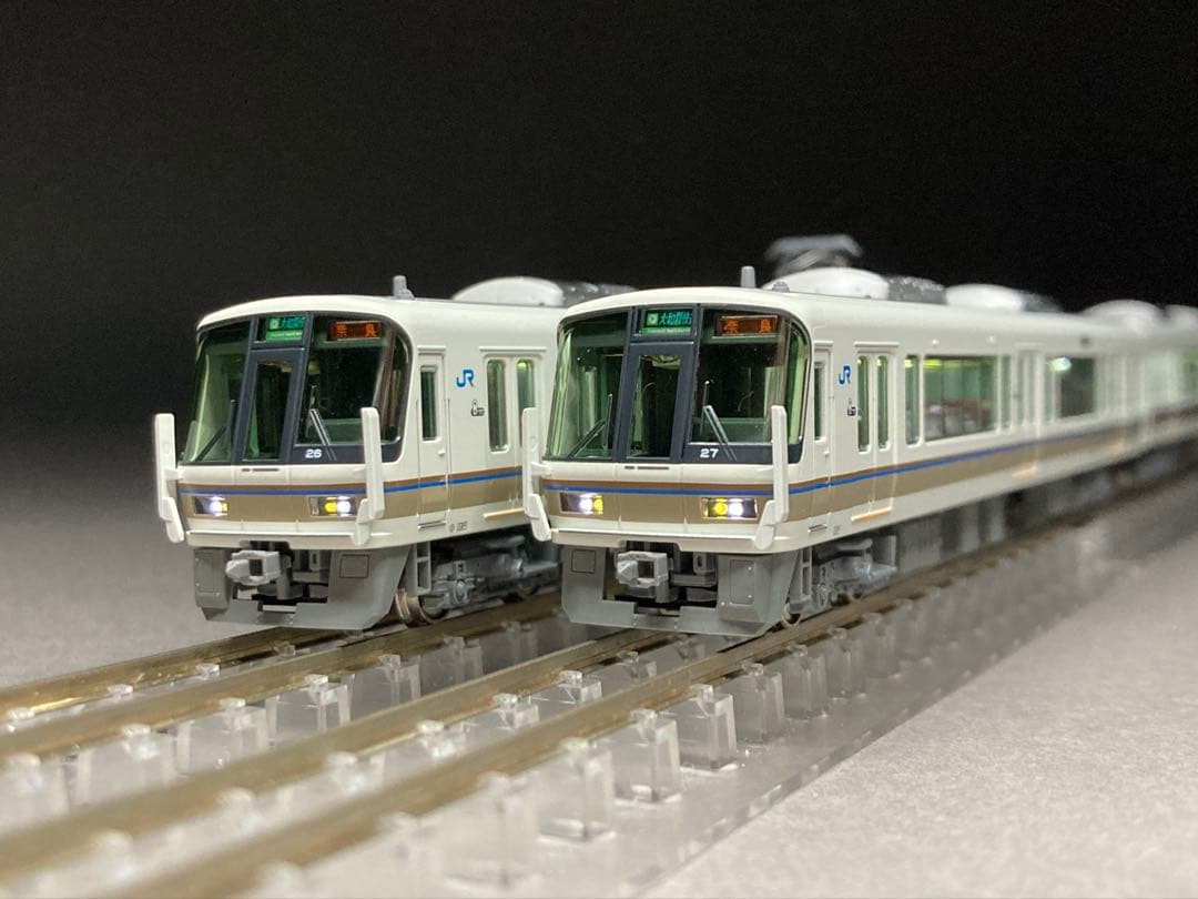 室内灯付 221系 リニューアル車 基本増結 8両セット KATO