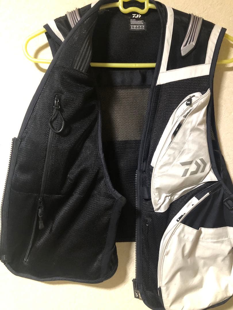 ダイワ鮎ベスト DV-2122 ライトグレー XL(LL)クールショートベスト