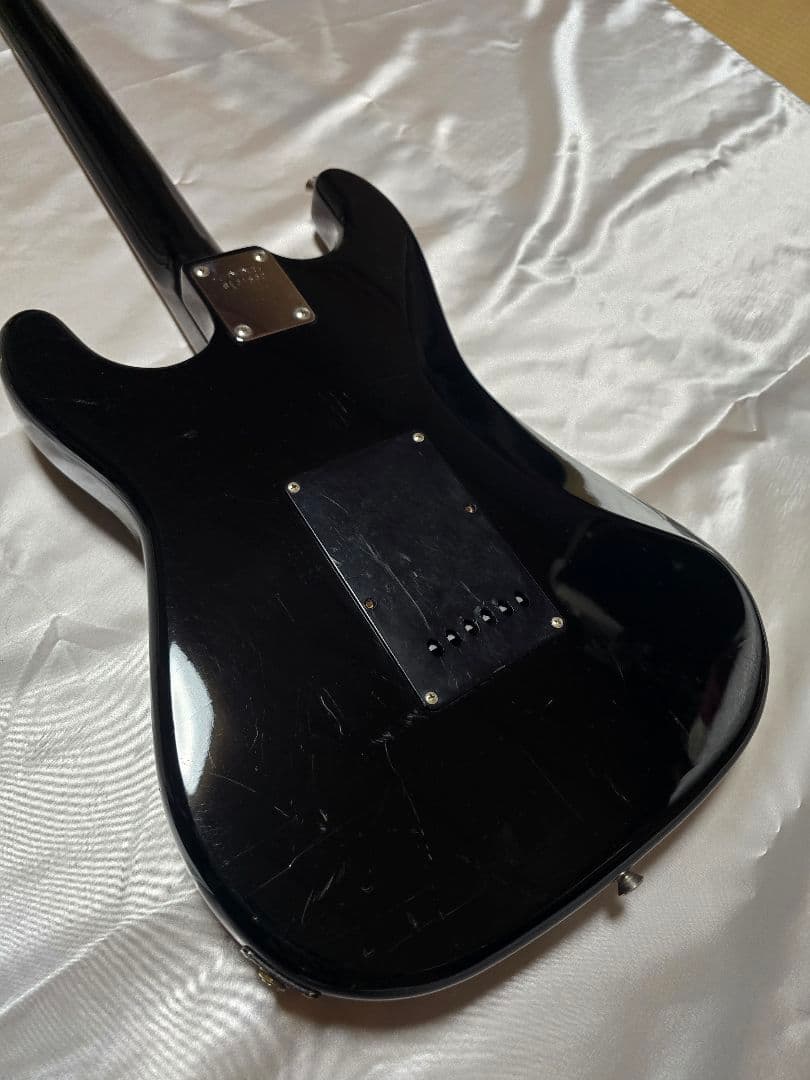 FERNANDES SSH-40 ストラト