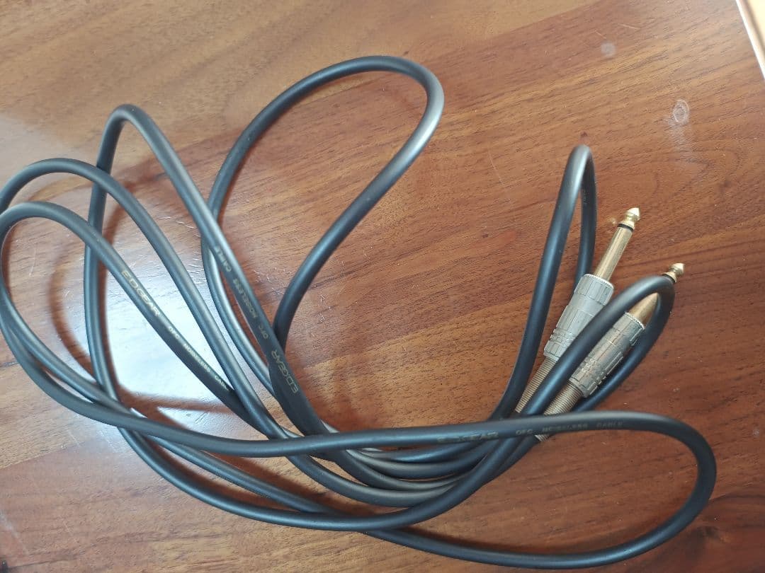 ヤマハ　サイレントギター SLG110N