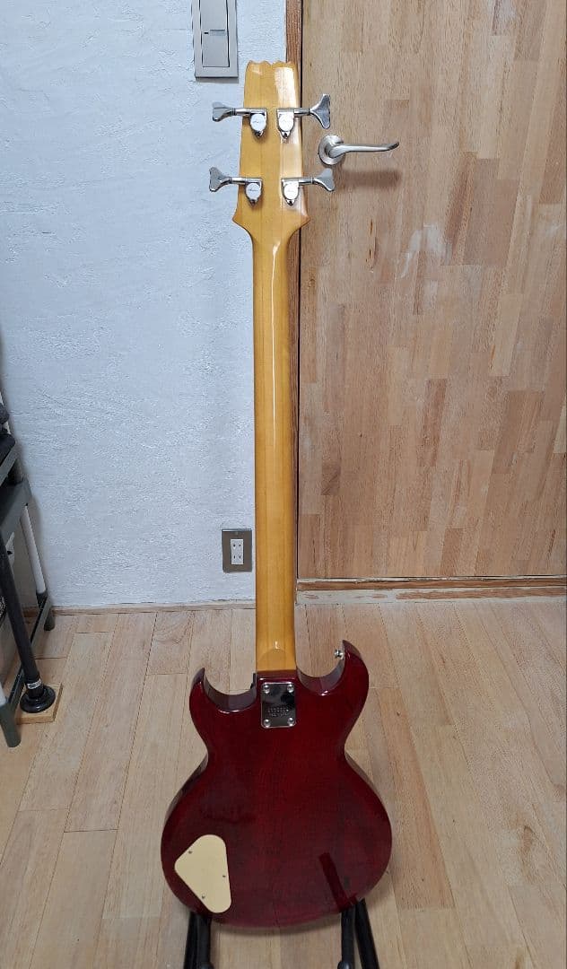 マツモク製 Aria Pro II CSB-380 1981年製　当時のケース付