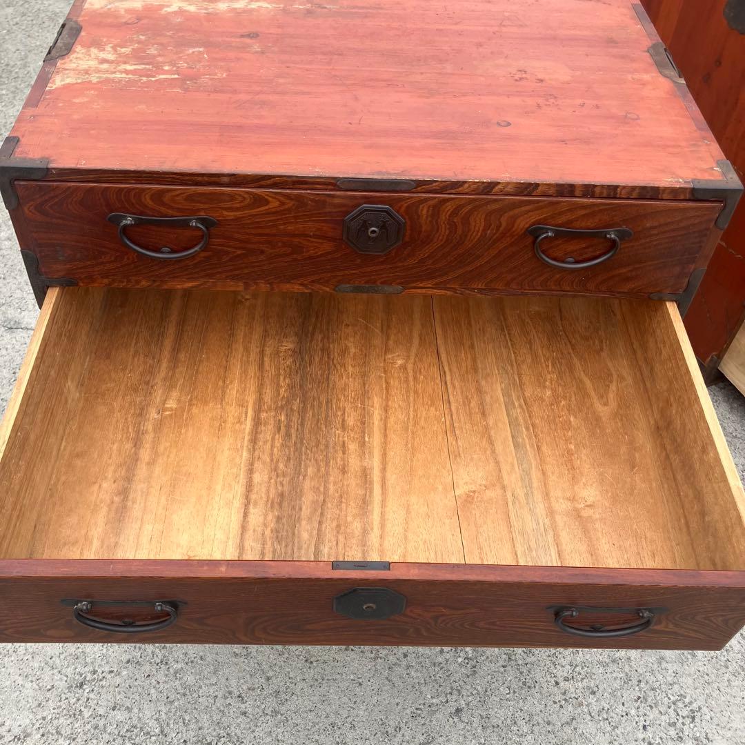 ② 昭和レトロ 古家具 大型 仙台箪笥 4段 引き出し時代箪笥 古家具ビンテージ