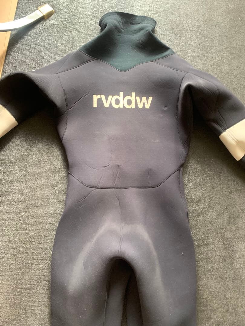 リバーサル　ウエットスーツ　5/3mm Lサイズ
