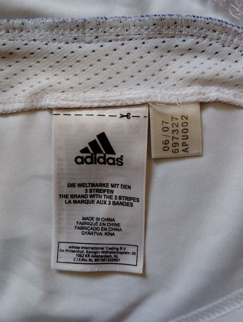 レアルマドリード　ファン・ニステルローイadidas