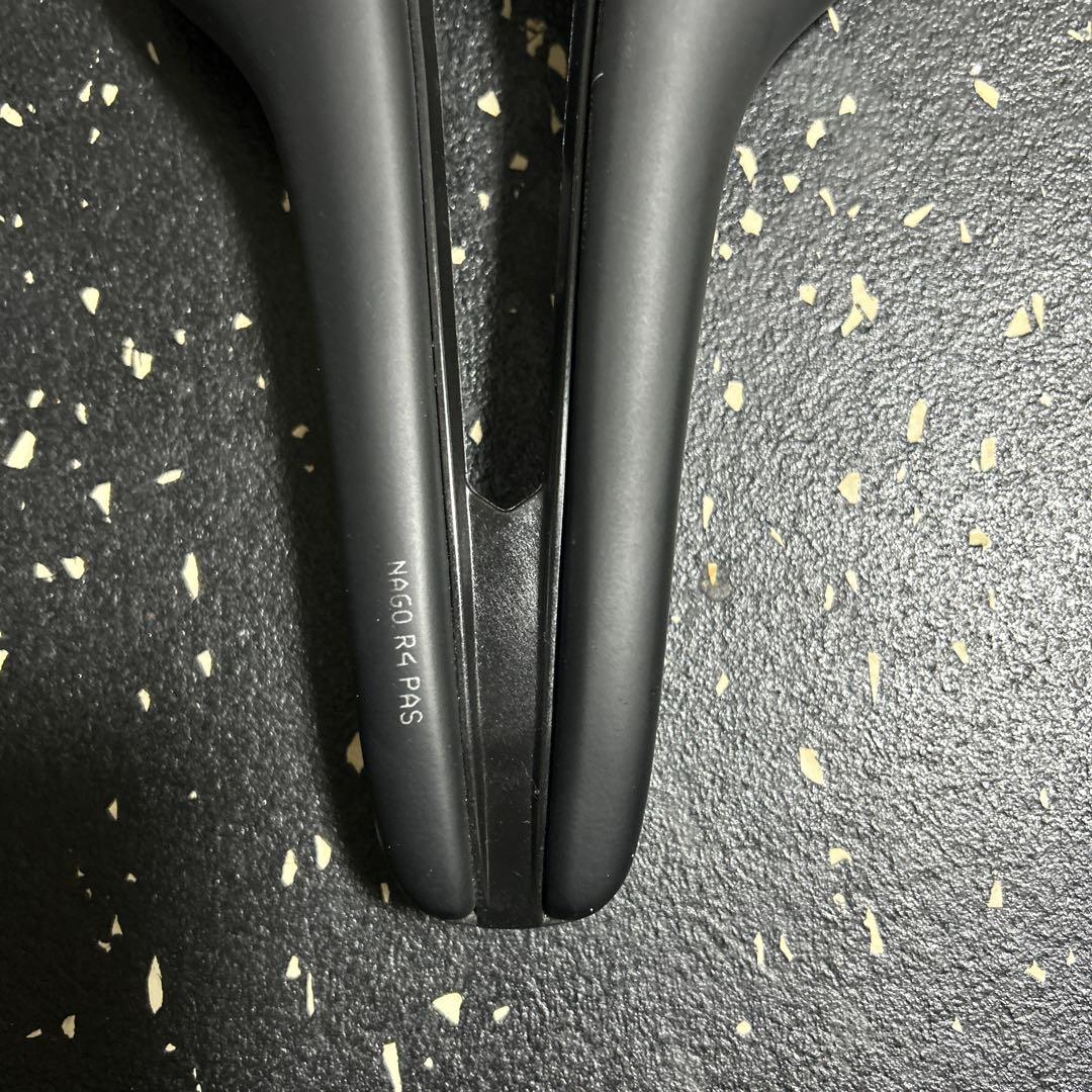 Prologo Nago R4 PAS サドル　147ミリ