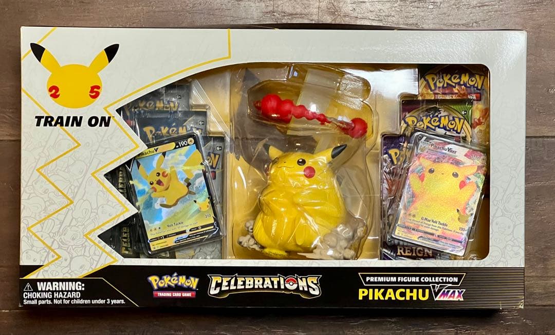 ピカチュウVMAX フィギュア プロモ セレブレーションBOX 日本未発売