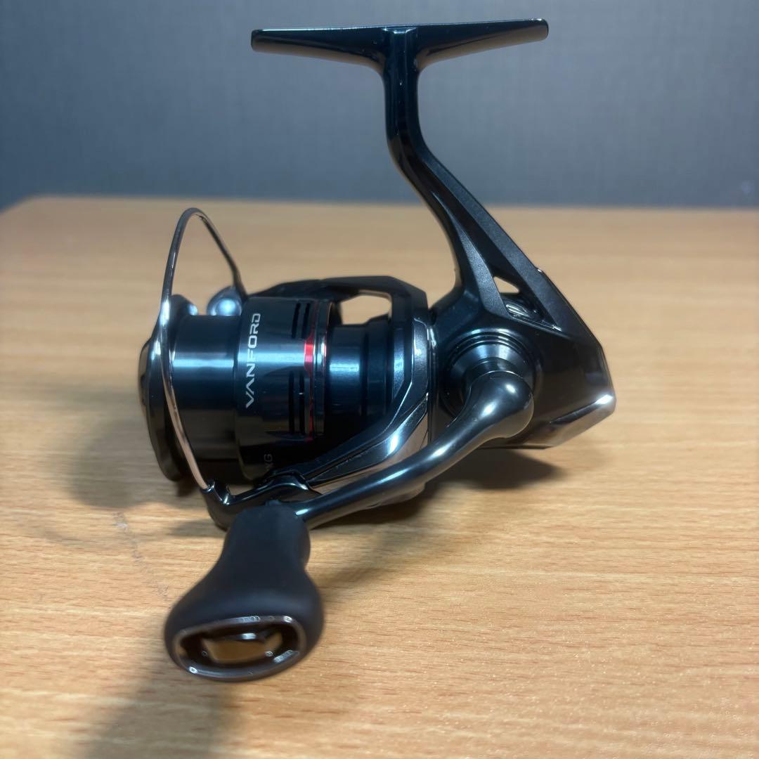 SHIMANO 24ヴァンフォードC2500XG【美品】