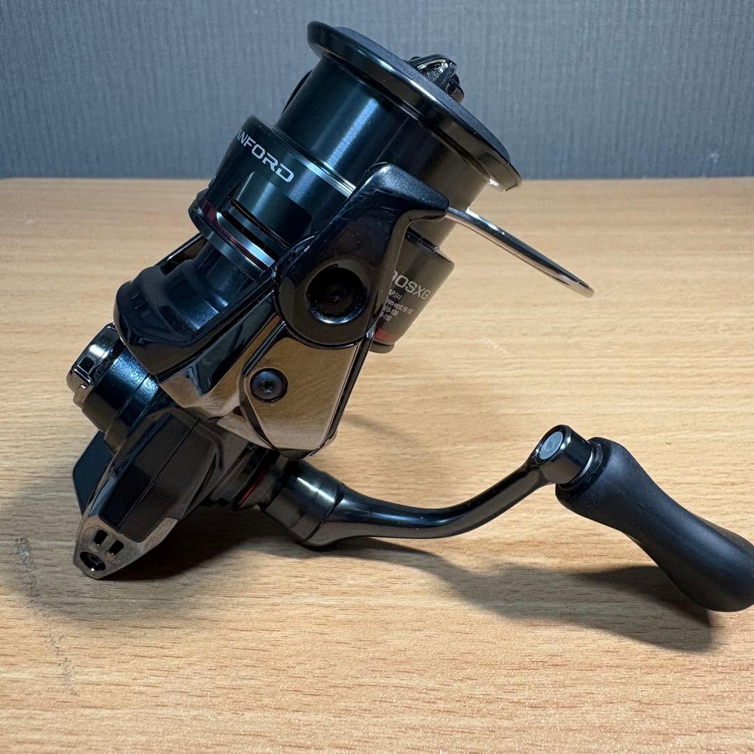 SHIMANO 24ヴァンフォードC2500XG【美品】