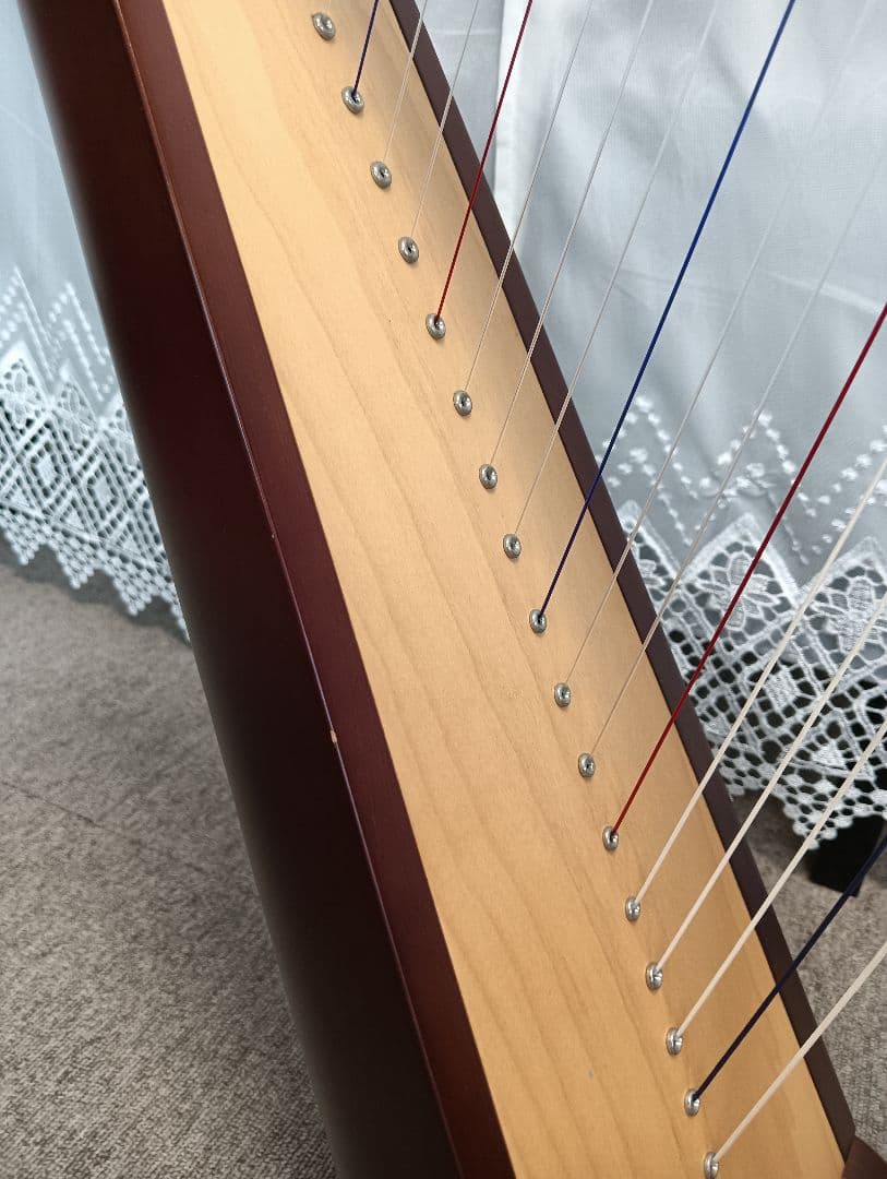 アイリッシュハープ（沙羅ハープ23弦）