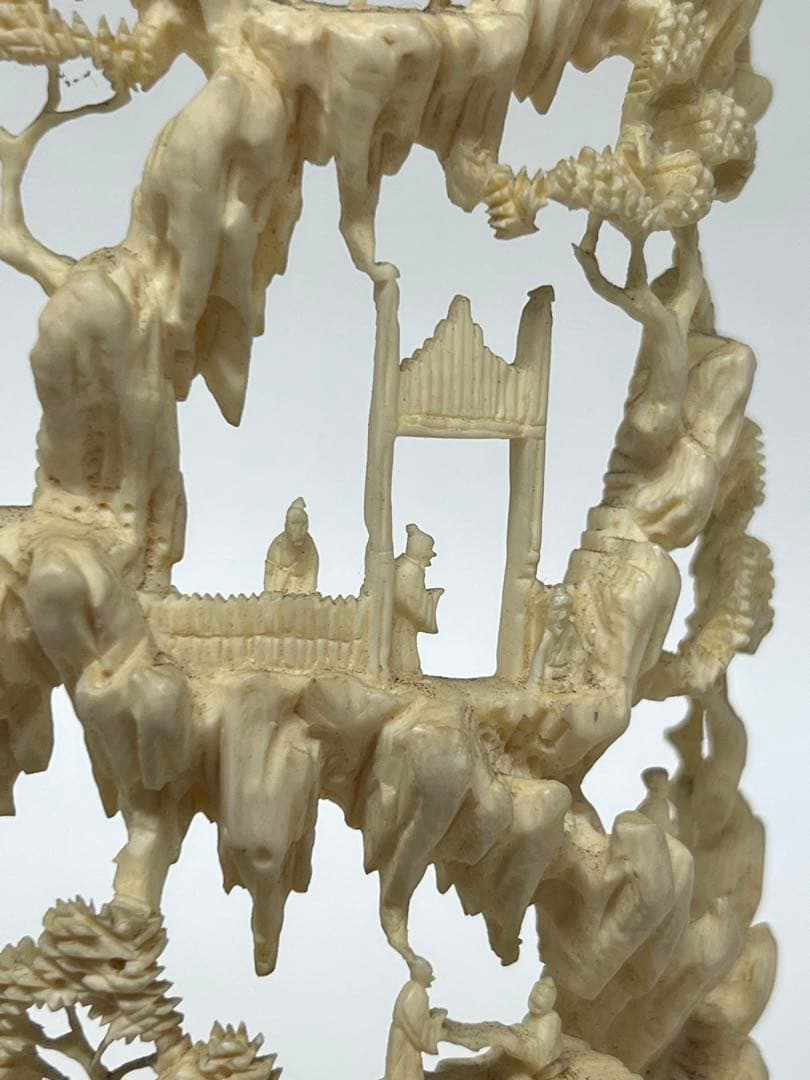 極上透彫山水人物　台付