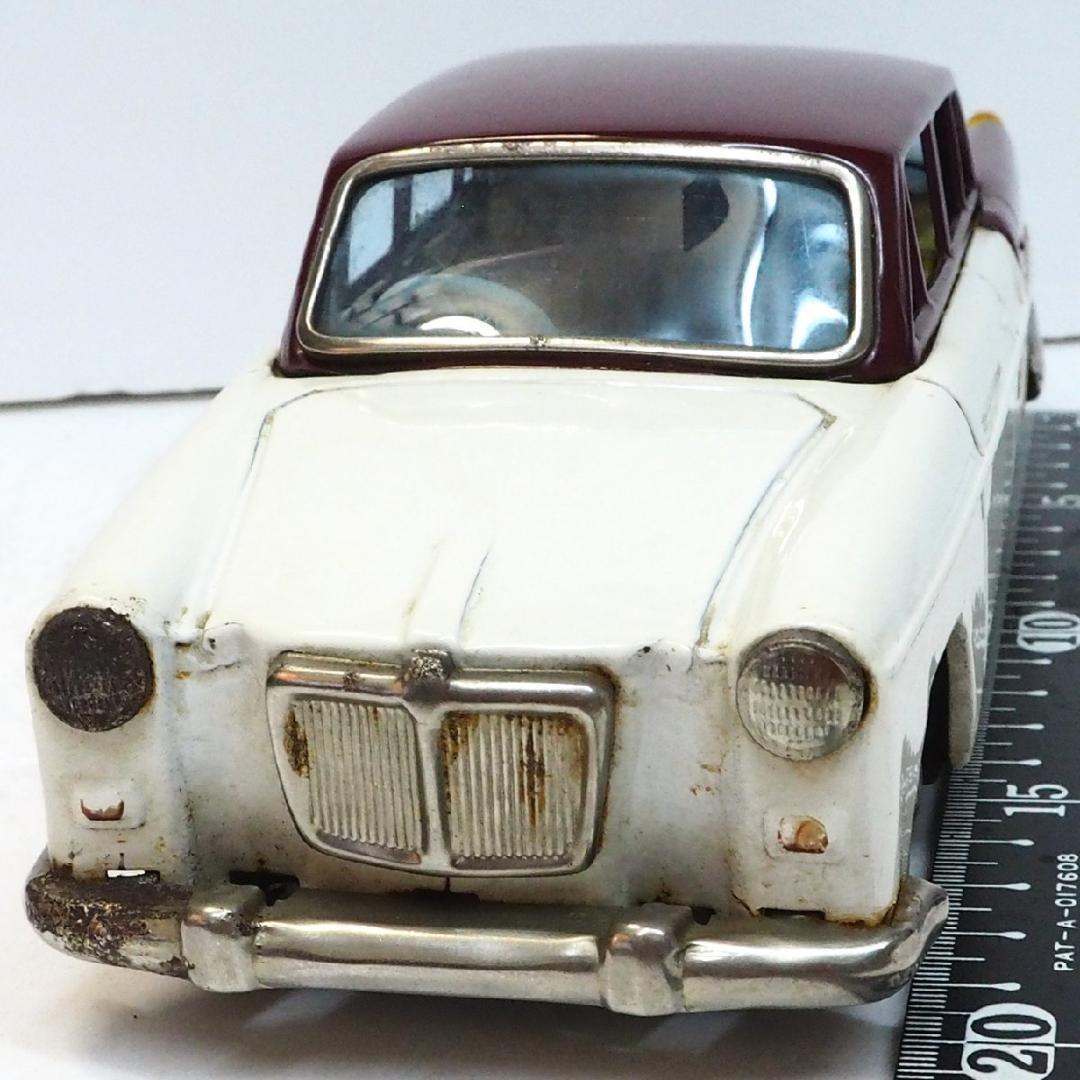 萬代屋【 MGマグネット マークⅢセダン白/茶】ブリキtin toy car箱無