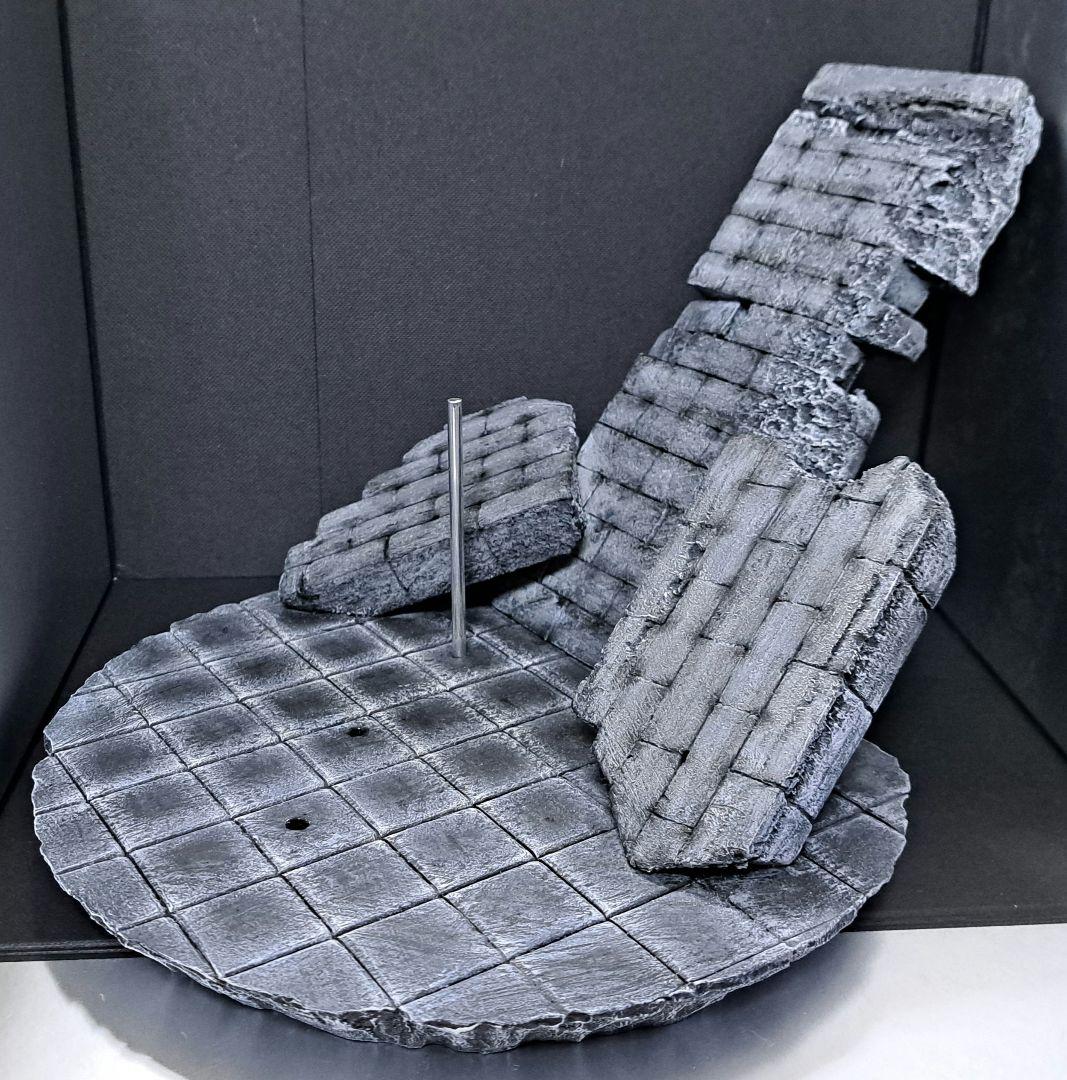 モンハン　リオレウス希少種&リオレイア希少種　フィギュア　+　ジオラマ台座