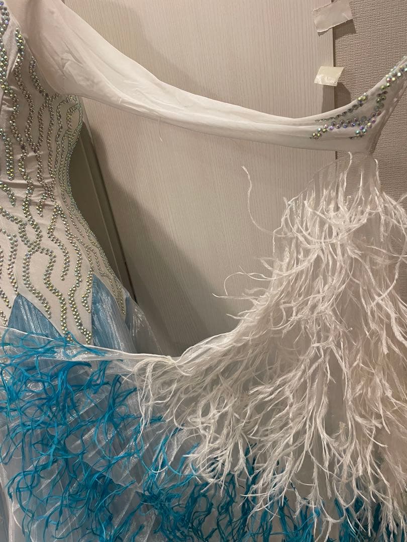 社交ダンス用ドレス 青と白のグラデーション