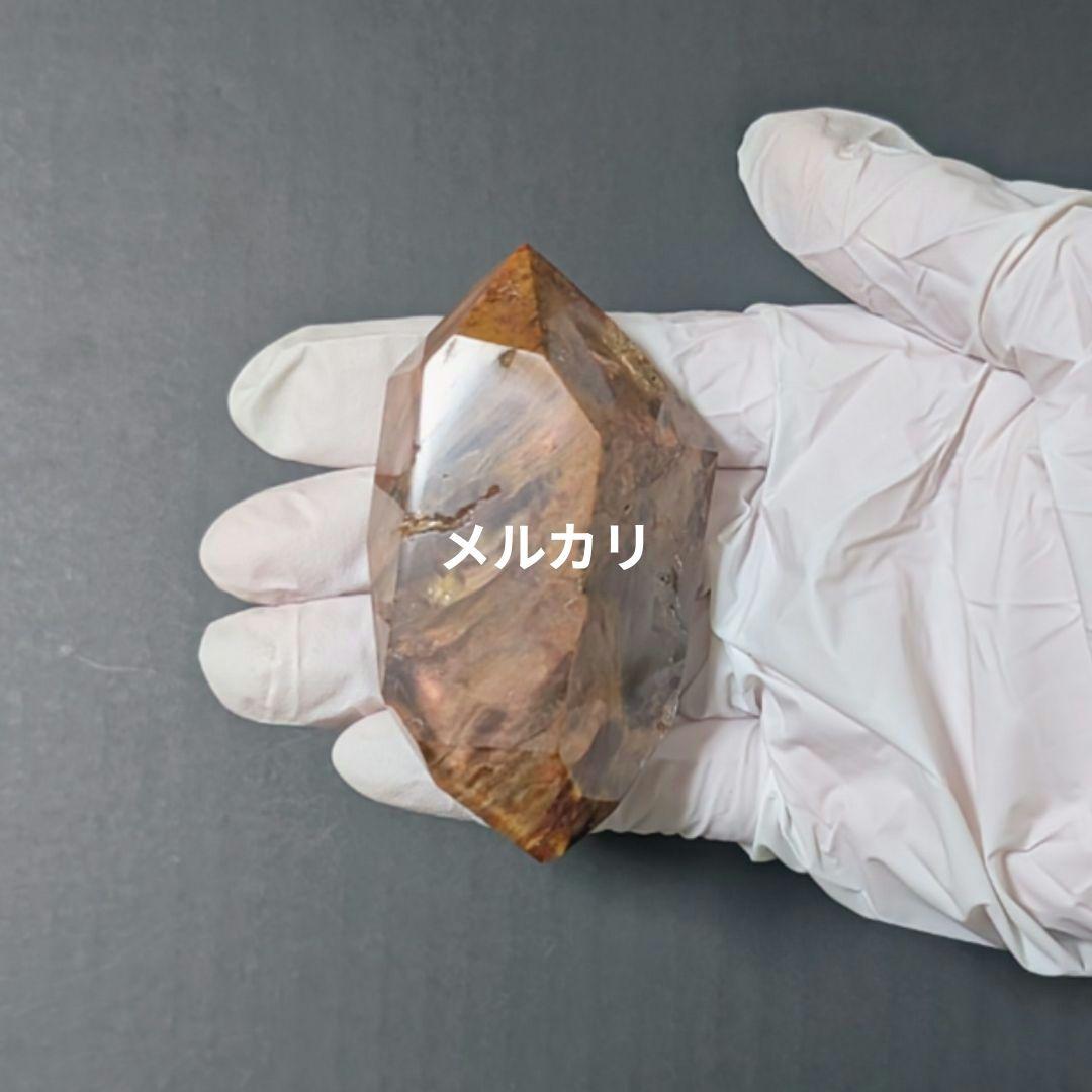 水晶の透明度抜群！アンフィボールインクォーツ