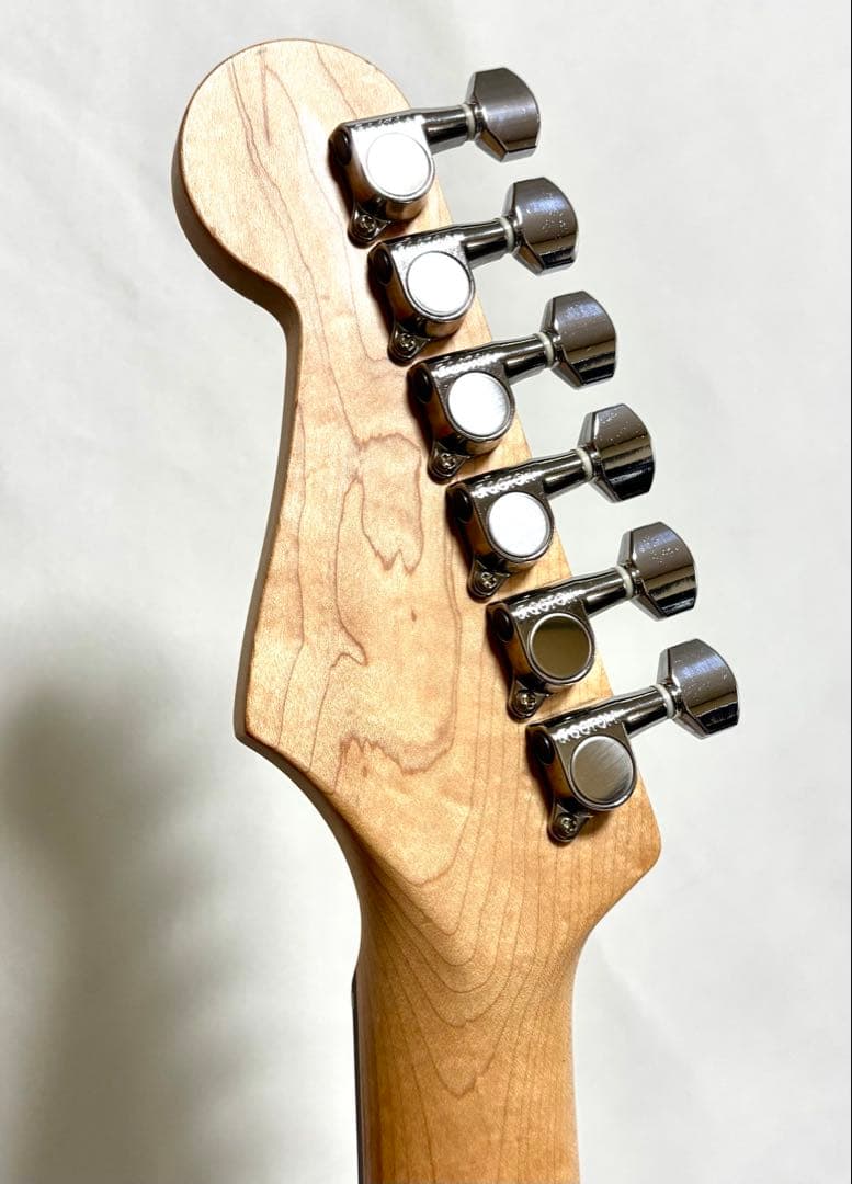 【新品弦張替済】Fender Japan ストラト キャディーアップルレッド