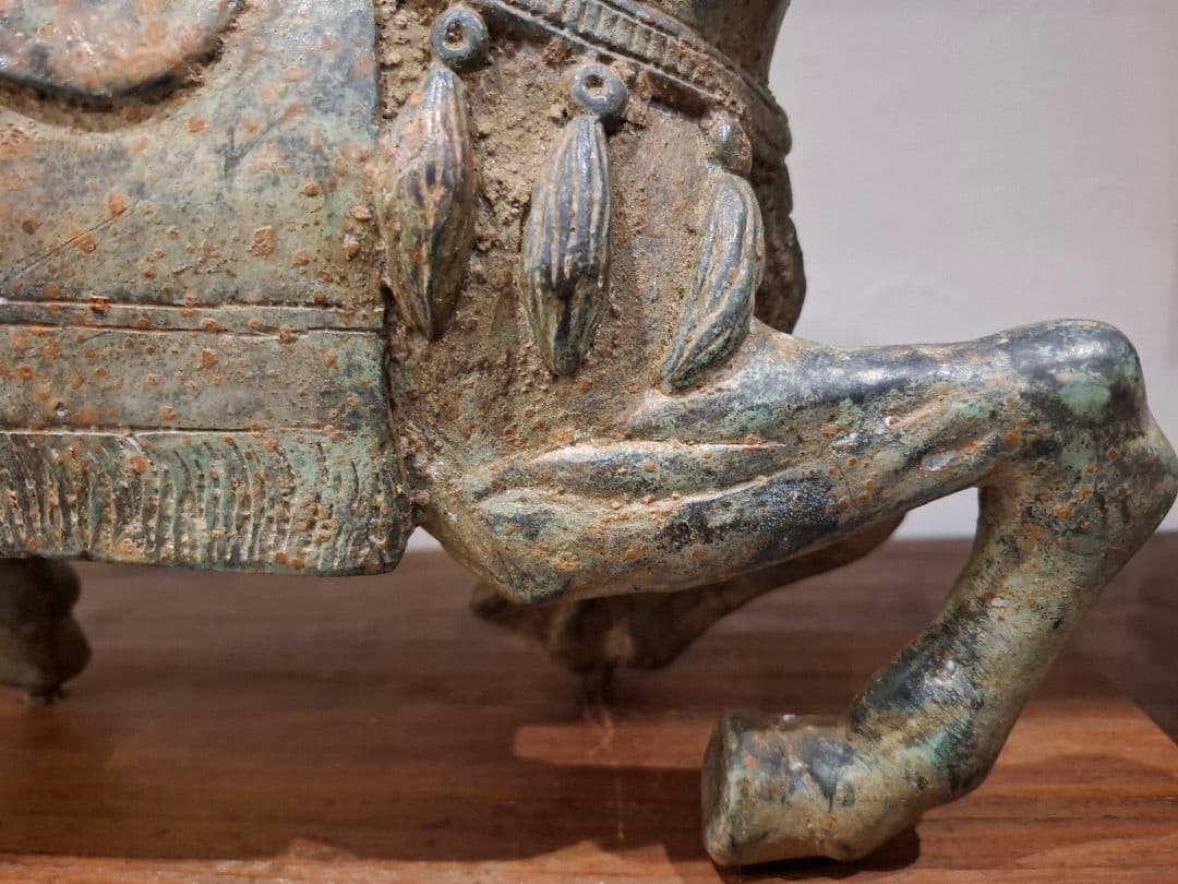 名豪家蔵出し ブロンズ馬の彫刻 台座有り